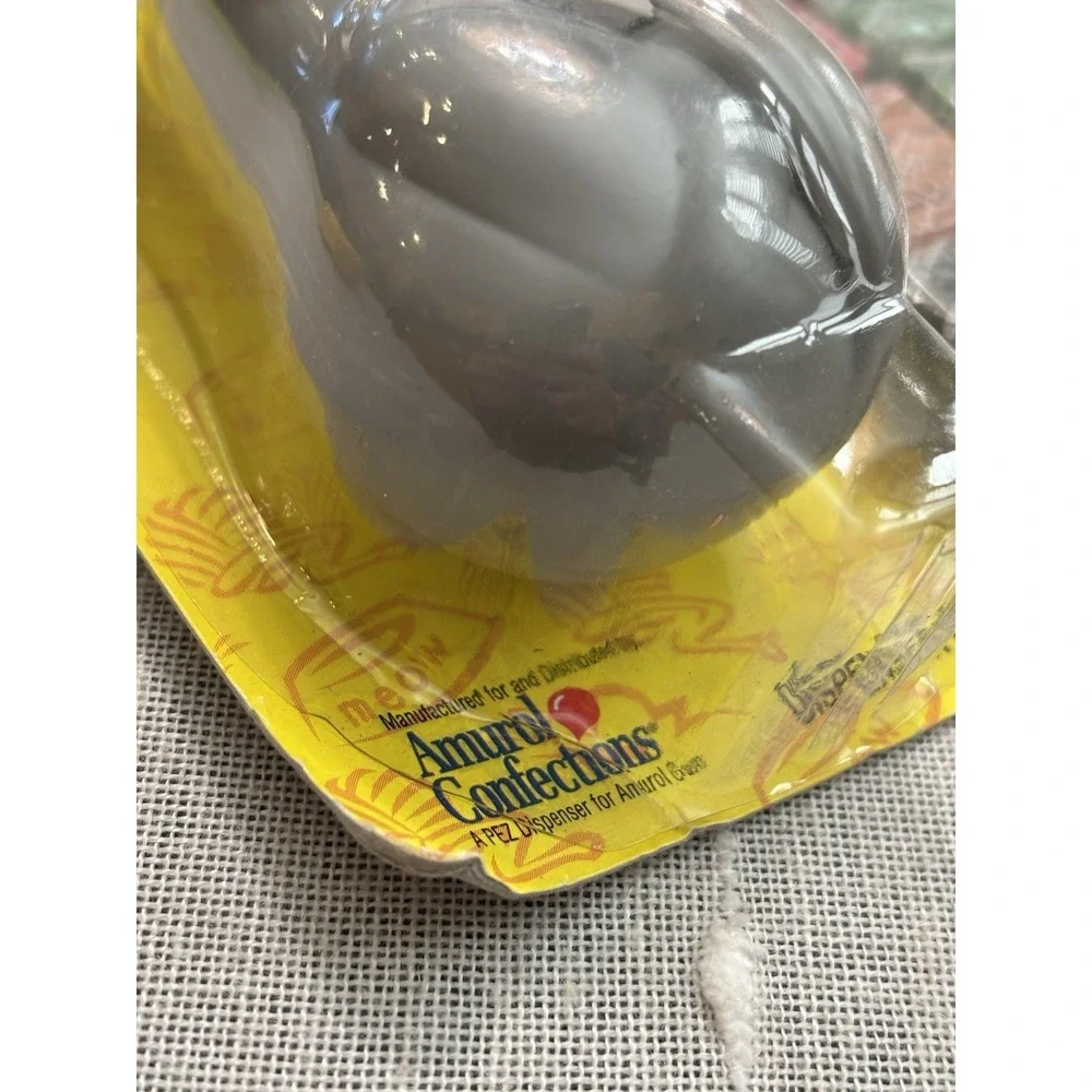 Vintage 1998 PEZ Petz Purrl the Cat Candy Dispenser IN PACKAGE WITH CANDY/GUM